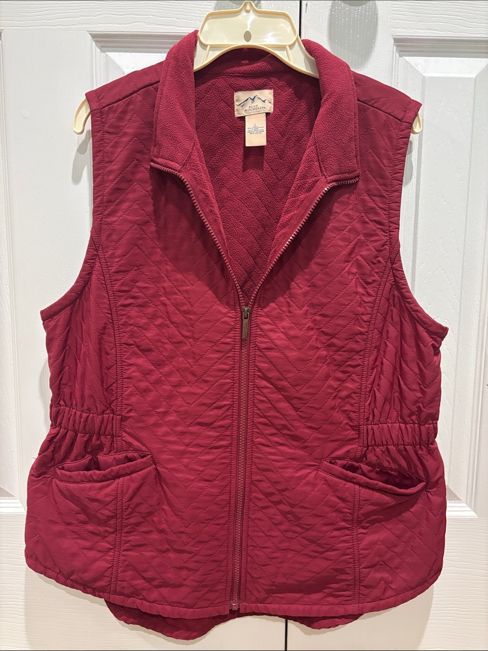 Blue Mountain Quilted Sleeveless Vest - Deep Red